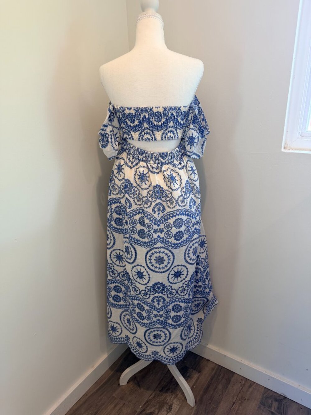 Sundayup Boho Embroidered Blue and White Maxi Dress Size L - Picture 6 of 9